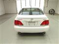 2005 Toyota Crown