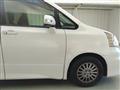 2010 Toyota Noah