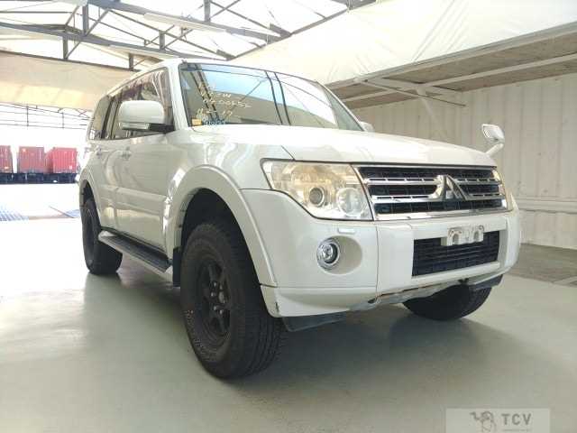 2011 Mitsubishi Pajero