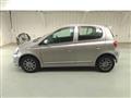 2001 Toyota Vitz