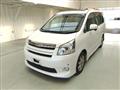 2010 Toyota Noah
