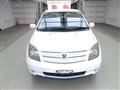 2005 Toyota IST