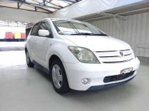 2005 Toyota IST