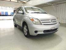 2004 Toyota IST