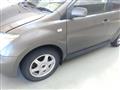 2005 Toyota IST