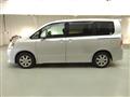 2007 Toyota Noah