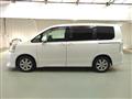 2009 Toyota Noah