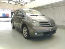 2005 Toyota IST