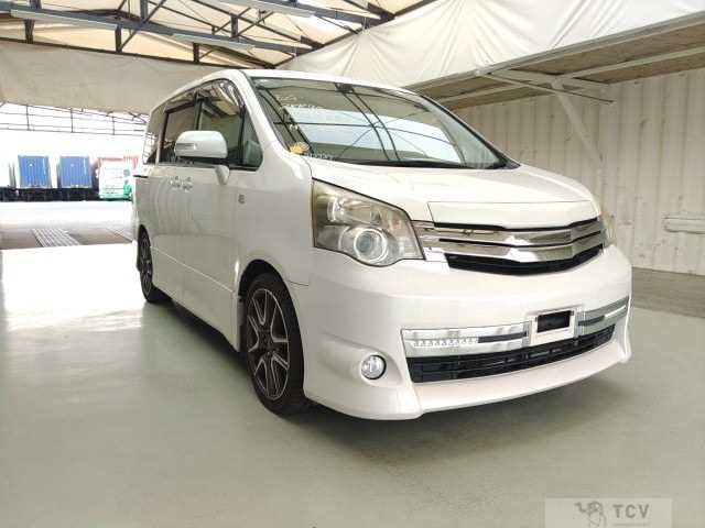 2011 Toyota Noah