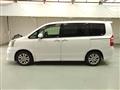 2011 Toyota Noah