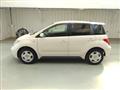 2004 Toyota IST