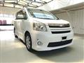 2007 Toyota Noah