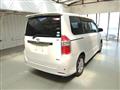 2007 Toyota Noah