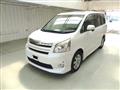 2007 Toyota Noah
