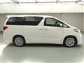 2013 Toyota Alphard