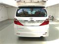 2013 Toyota Alphard