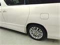 2013 Toyota Alphard