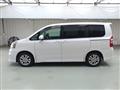 2011 Toyota Noah