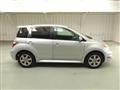 2006 Toyota IST