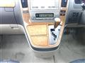 2005 Toyota Alphard