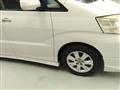 2005 Toyota Alphard