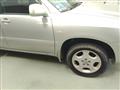 2001 Toyota Kluger V