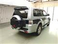 2011 Mitsubishi Pajero