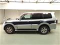 2011 Mitsubishi Pajero