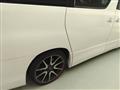 2013 Toyota Alphard