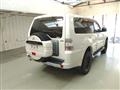 2011 Mitsubishi Pajero