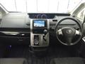 2010 Toyota Noah