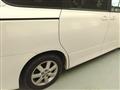 2010 Toyota Noah