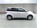 2005 Toyota IST