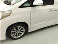 2011 Toyota Alphard