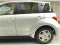 2005 Toyota IST