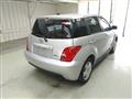 2004 Toyota IST