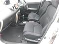 2004 Toyota IST