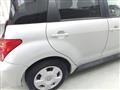 2004 Toyota IST