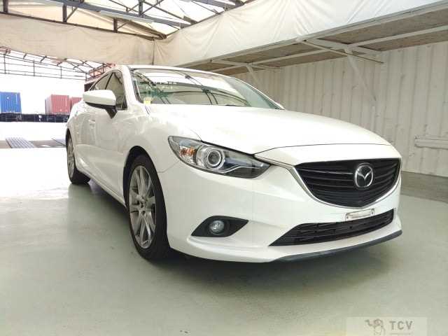2013 Mazda Atenza
