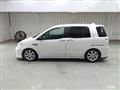 2010 Toyota Raum