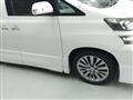 2013 Toyota Vellfire