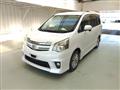 2011 Toyota Noah