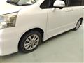 2011 Toyota Noah