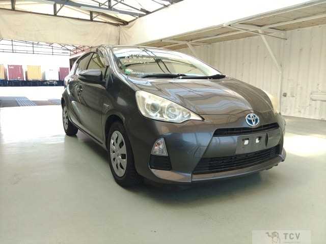 2012 Toyota AQUA