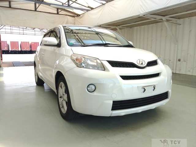 2010 Toyota IST