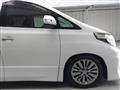 2013 Toyota Alphard
