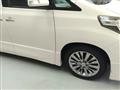 2013 Toyota Alphard