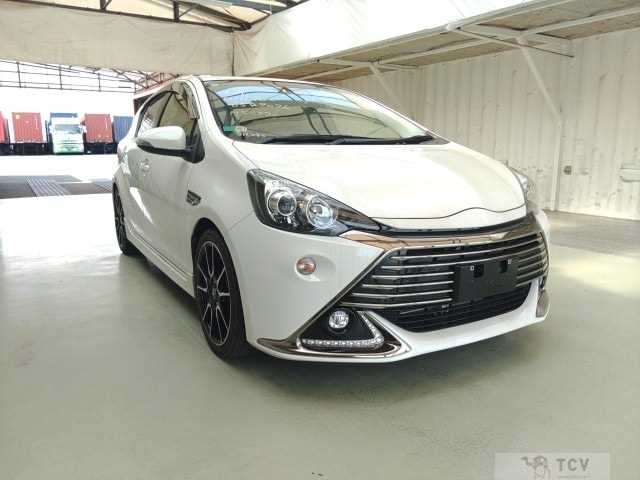 2016 Toyota AQUA