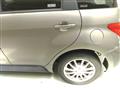 2005 Toyota IST