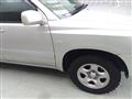 2003 Toyota Kluger V